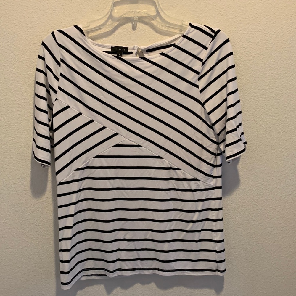 Talbots Womens Top. White with multi-directional black stripes. Size Medium.